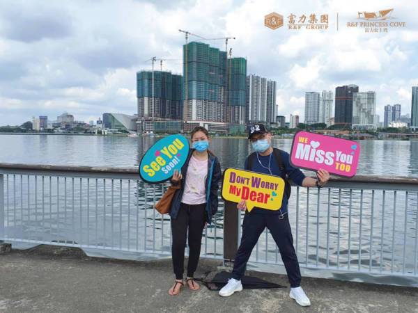 再有67人搭富力号游艇 在海上向亲人喊想你