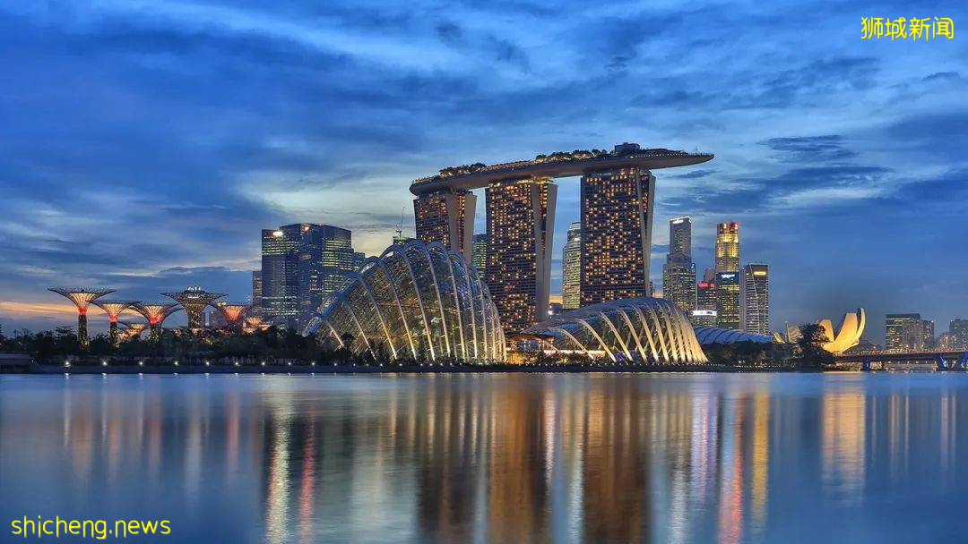 看日落、吹海風、嘗美食！在新加坡享受遊艇野餐之旅吧