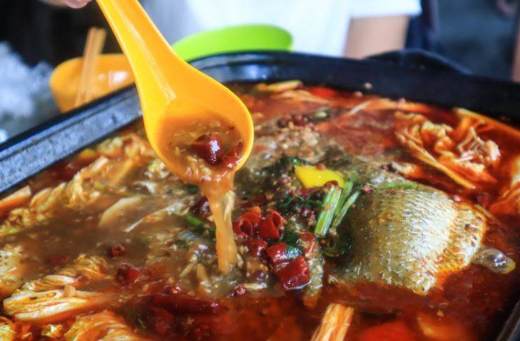 要吃烤魚了嗎？美人魚重慶火鍋；吃到欲罷不能呀