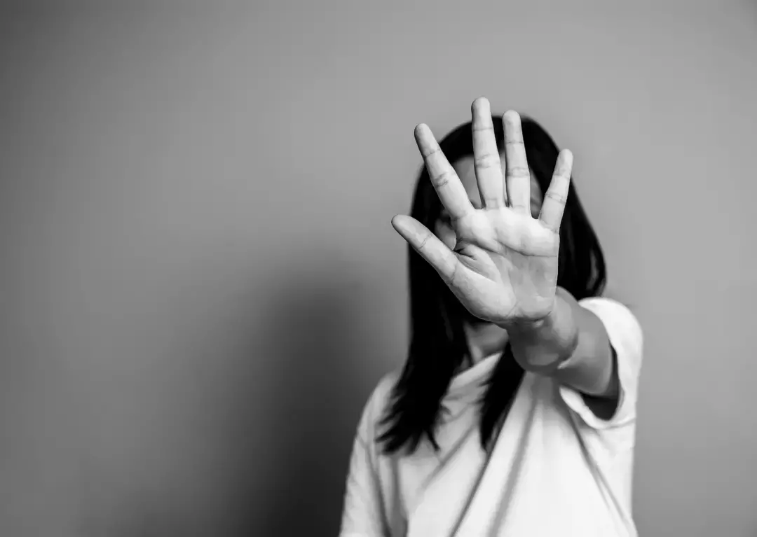 新加坡这个16岁少女离家出走,被迫卖淫