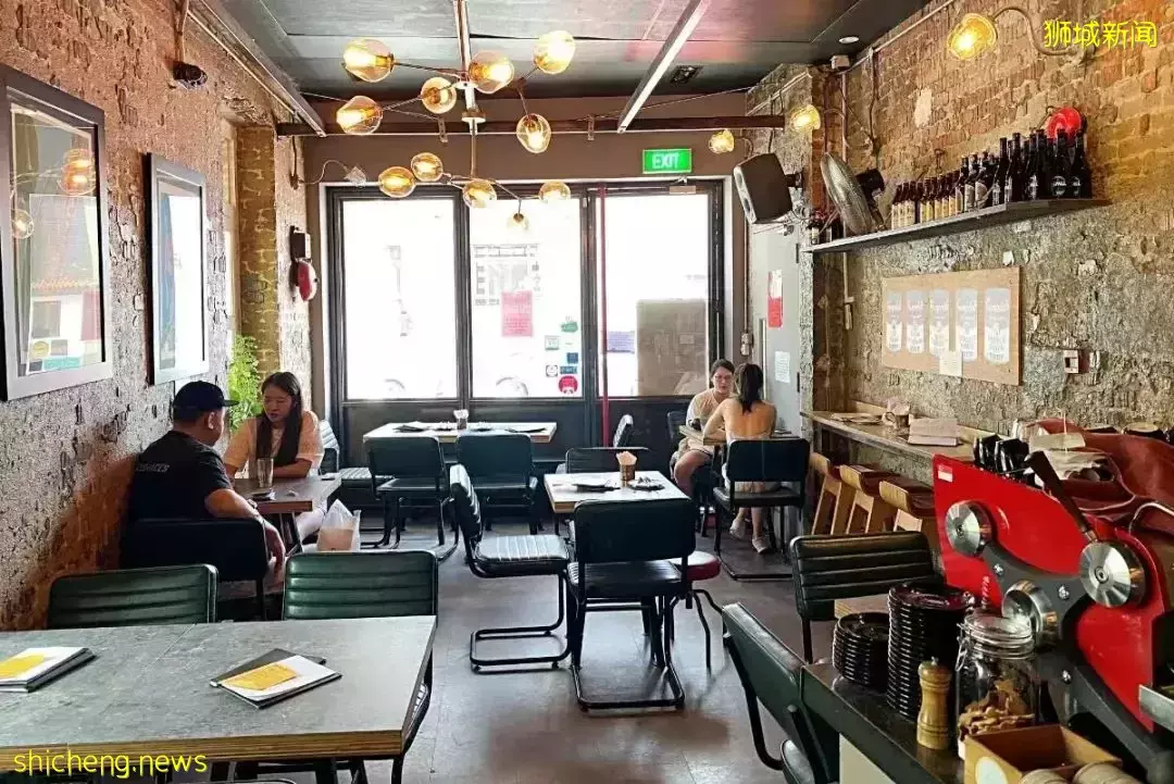 新加坡人最爱的12间早午餐店，绝美河畔、现磨咖啡！周末排长龙