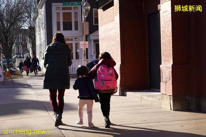 調查顯示，超六成新加坡民衆願意讓孩子接種疫苗，部分家長仍在考慮中