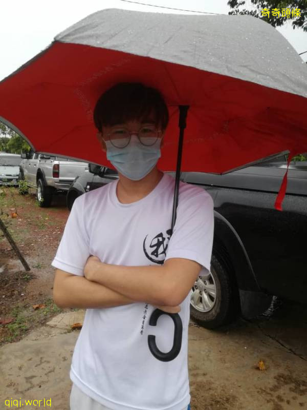 逾10年来最严重闪电水患‧麻坡土油栈40间房屋居民睡梦中惊醒过来 !