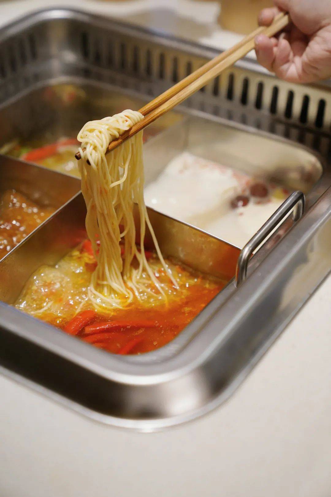 新加坡首家劇本殺火鍋店,太古裏火鍋豪送菜品大禮包+$50代金券