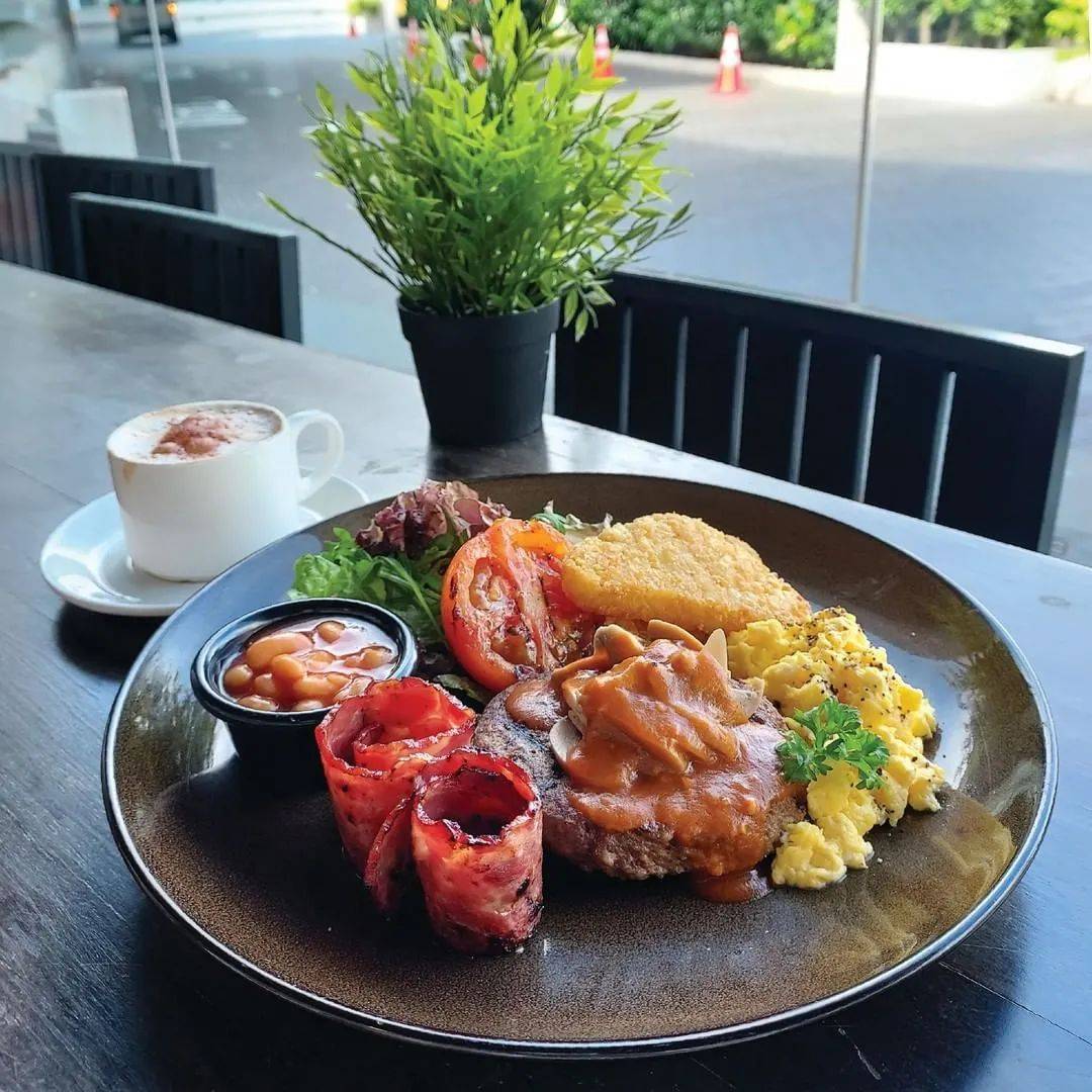 獅城MRT美食 一路向北，除了看海，三巴旺的韓餐、日料、泰餐也都值得嘗試