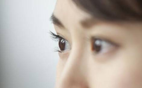 新加坡最輕早産兒僅345克，花了20多萬新幣才救活！新加坡看病到底有多貴