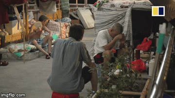新加坡富人天堂？居者有其屋？夜幕下露宿街頭的流浪漢是否見過
