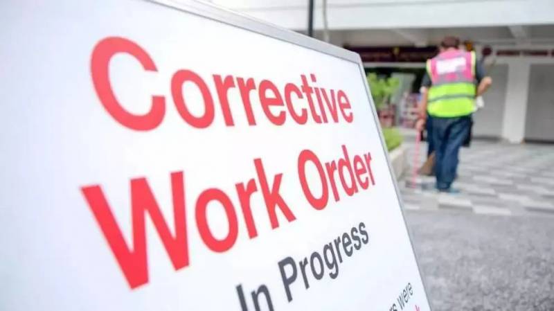 實拍!新加坡這個網紅套上小馬甲,淪落路邊掃垃圾