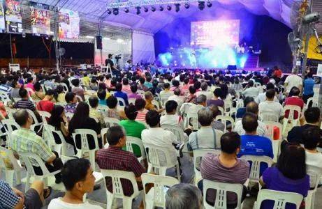 新加坡5死1伤车祸：为救男友80%烧伤的美女歌星，刚脱离危险！她还得面对这些