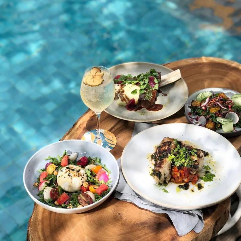 陽光、海浪、沙灘、椰樹,來這些獅城海灘Club/Bar一站式打卡