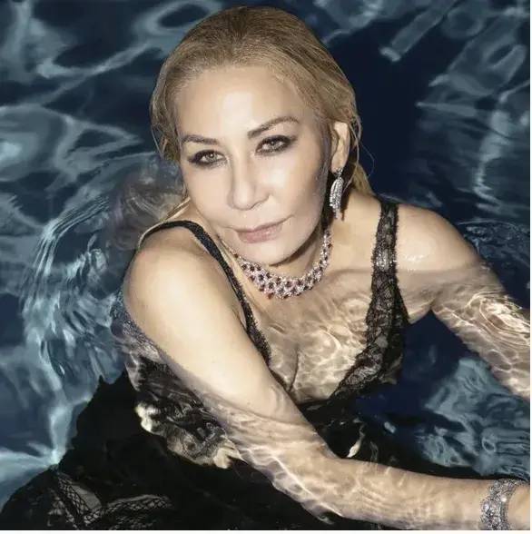 亚洲富豪闪瞎眼,新加坡富二代登网飞真人秀