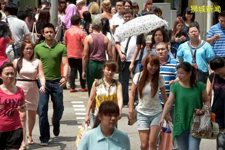 中國多省發布：國外定居需注銷戶口！新加坡綠卡，工作證都受影響