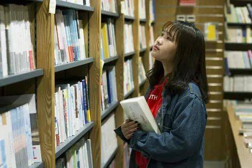 新加坡“世界書香日暨文學四月天”開啓，本月開展大量閱讀活動