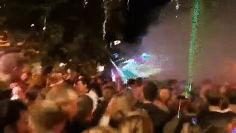 這些國家已成功和病毒共存：徹底解封，街頭到處是人！新加坡還有多遠