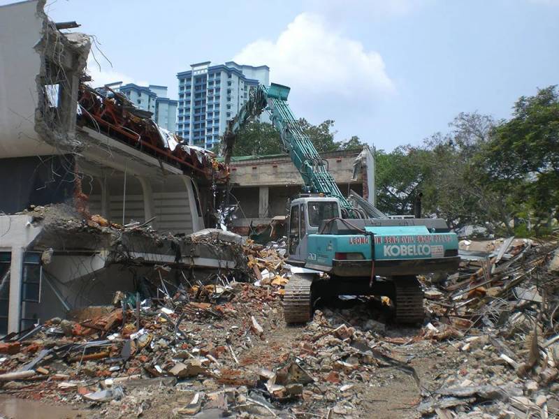 新加坡最牛钉子户,已被工地包围!“出多少钱都不卖!”