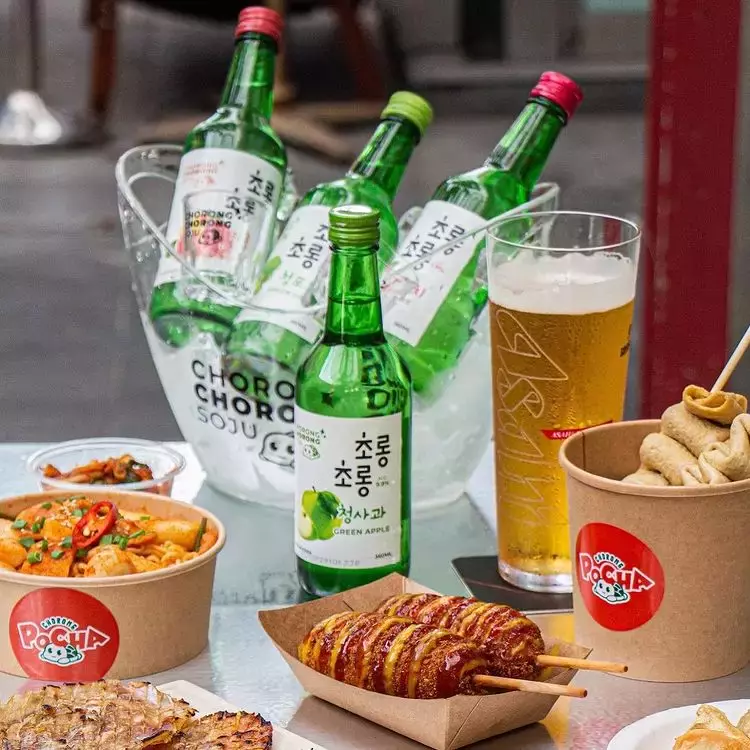 下班来这里小酌几杯!Chorong Pocha无限畅饮烧酒+免费韩式小吃,只需$35++😍