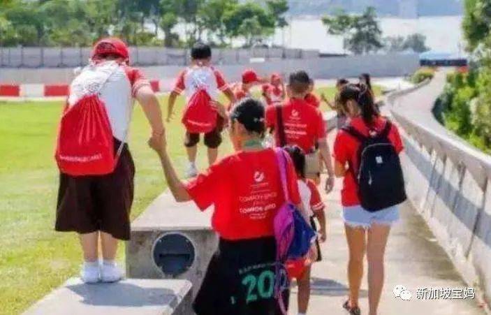 拼爹、拼房、拼義工……爲了孩子上小學,新加坡家長有多拼