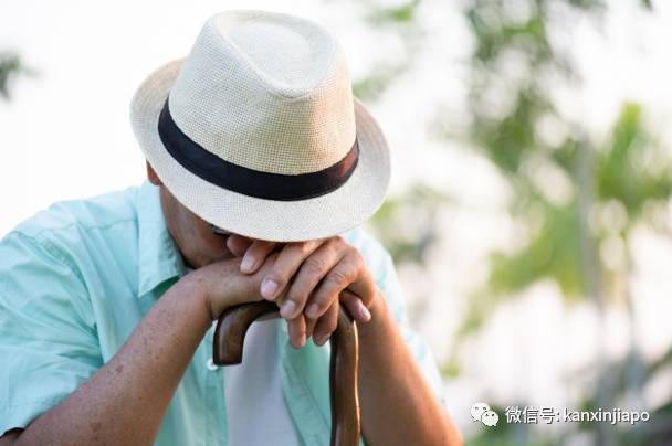 新加坡有6.7万老人独居，他们正陷入深深的孤独中