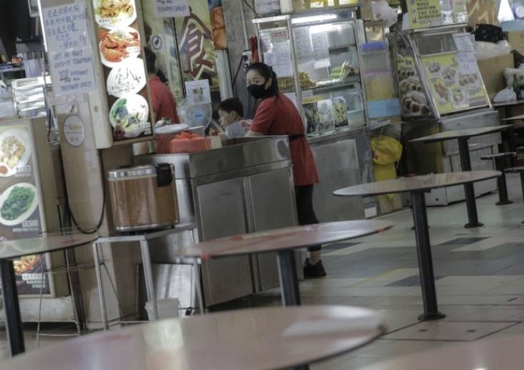 新加坡走了10多萬外國工作者!月薪中位數首次下降,這些崗位正缺人