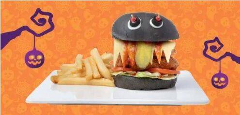 酷帅吸血鬼?俏皮小女巫?走进疫情下的新加坡万圣节