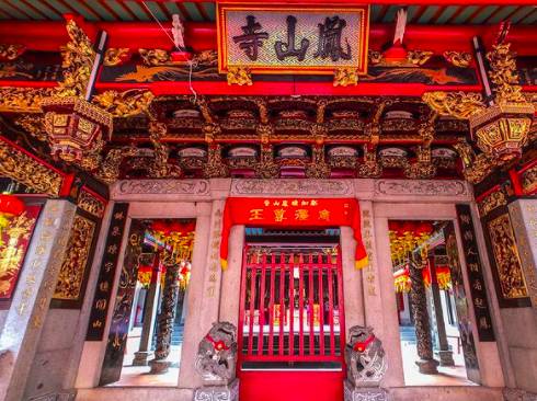 在新加坡過年，就去這十大香火最旺的寺廟祈福吧！據說有求必應哦