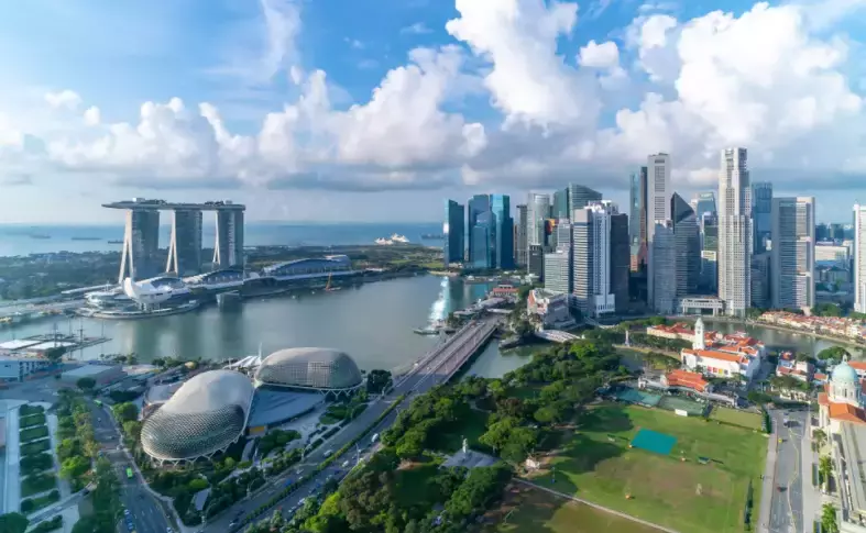 为“抢”新加坡土地!两个亿万富豪表兄弟,豪掷10亿新币