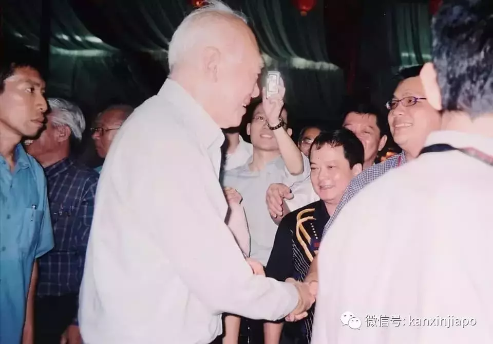 “那几年我在总统府给李光耀先生上华文课，真的是‘伴君如伴虎’吗？”