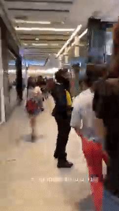 實拍!新加坡西部宜家新店開業擠爆了,門外等了2000人