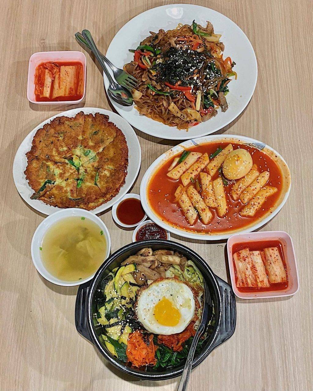 家庭版韓式料理店🇰🇷 烏節路“Kim Dae Mun” 餐點不超過S$10🤩 韓劇同款美食都在這