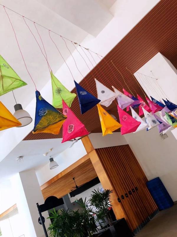 爲什麽新加坡這個日子會有大量群衆去“紋身”