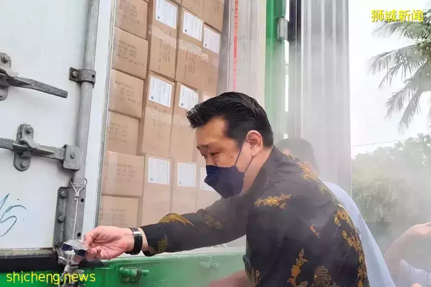 新加坡米其林公布，油鸡饭“摘星”！印尼鸡肉马上到，至少1000吨