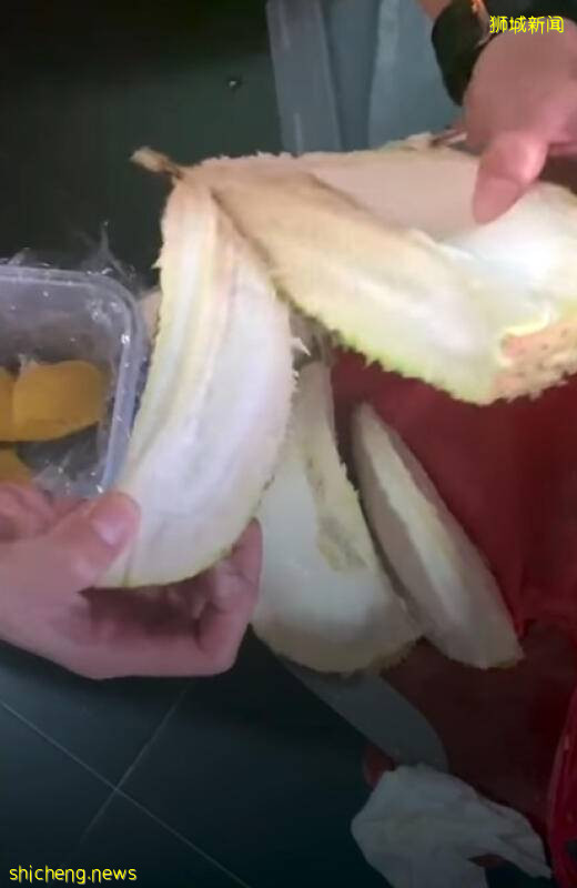 貓山王殼厚肉少 女郎：花45新元買了殼