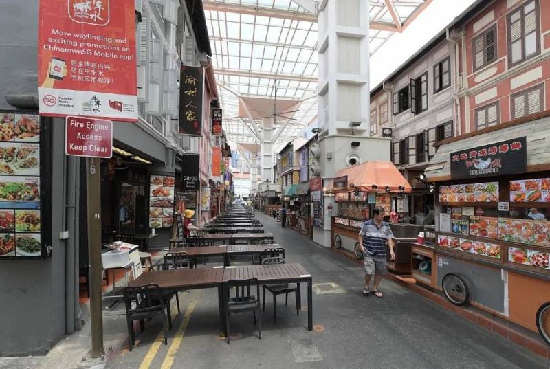 好凄凉！新加坡牛车水这条街，店铺竟然关了一半