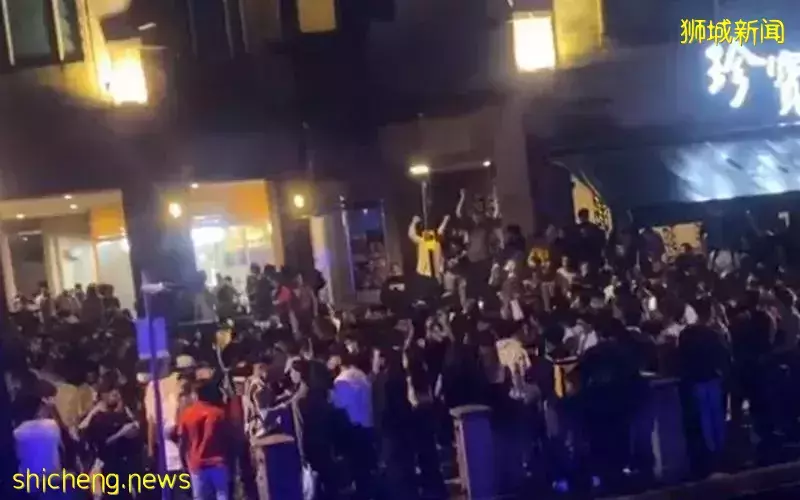 克拉码头跨年夜聚集 再有六人将被控11人被罚款