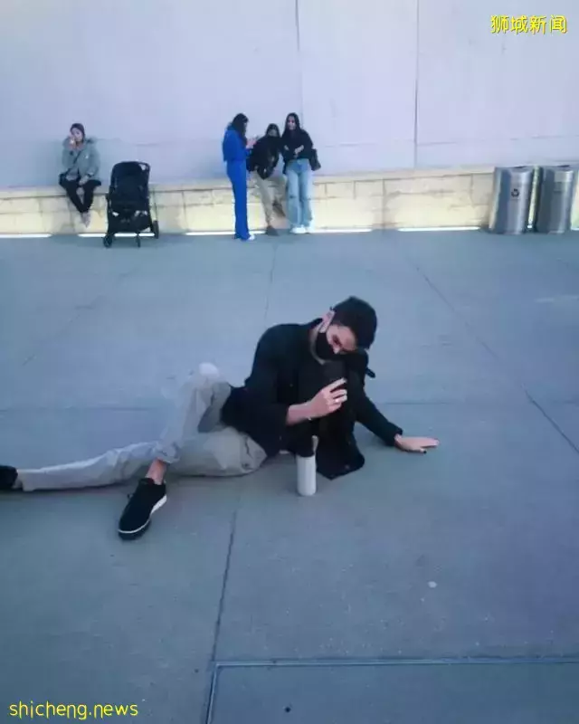 新加坡24岁美女遭热议!和闺蜜“结婚”变伴侣,男友竟愿意