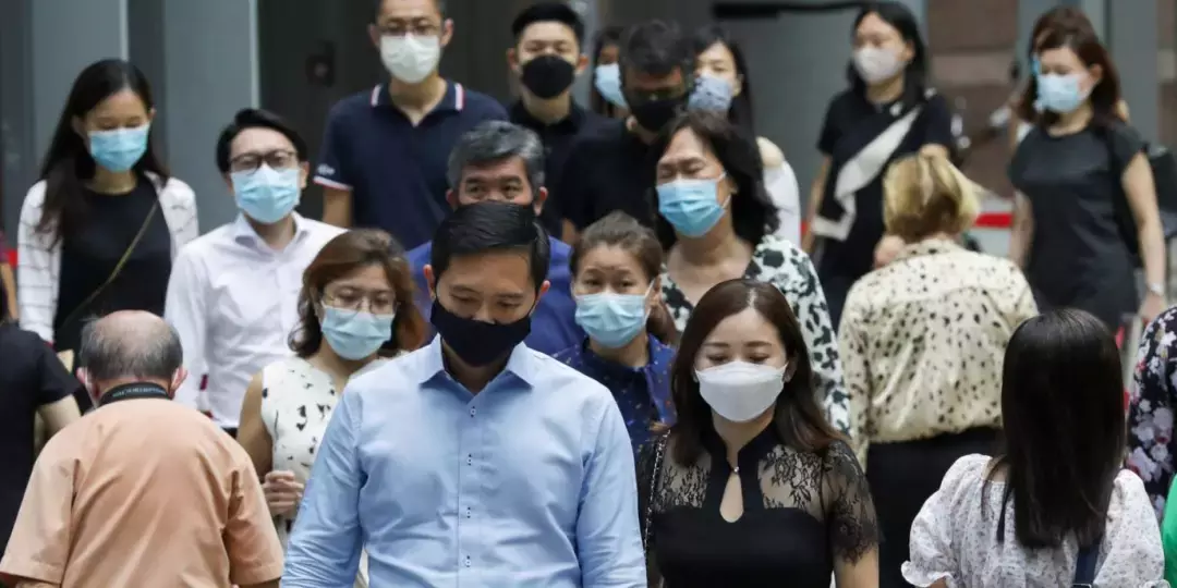 離職潮下，面露難色的不止員工