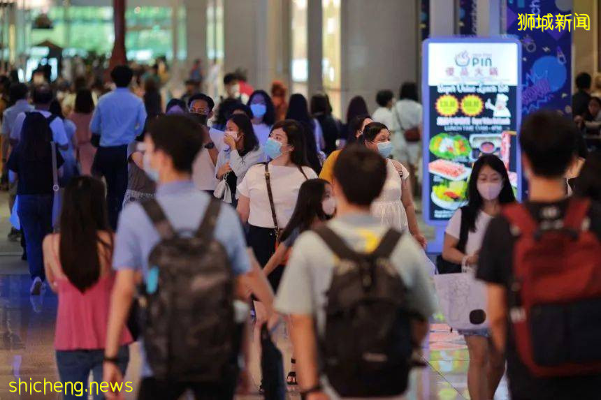 官方预测:两周后,新加坡或日增5000例!中国频曝输入病例,航班会熔断吗