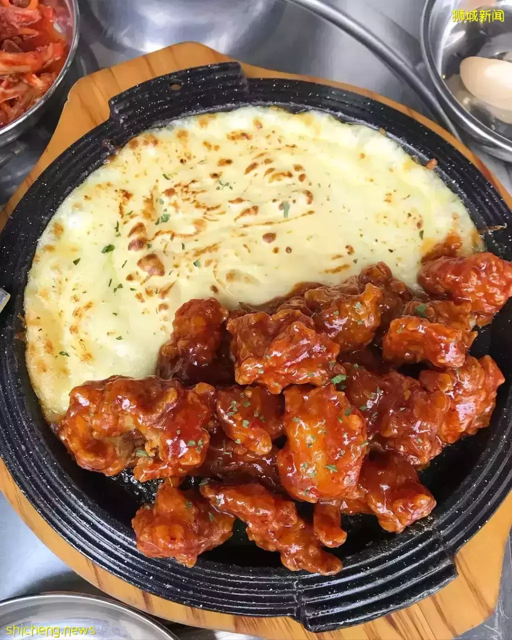 The GOGI韩式铁板芝士炸鸡、辣炒猪肉、芝士玉米🤤 经典韩式料理这里吃