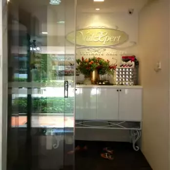 判了!新加坡大华银行前副总裁挪用近500万新币,坐牢9年