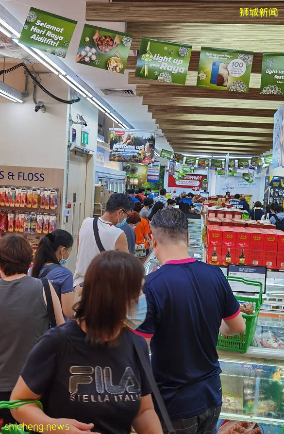 新加坡部分超市又被瘋搶！部長發聲讓穩住