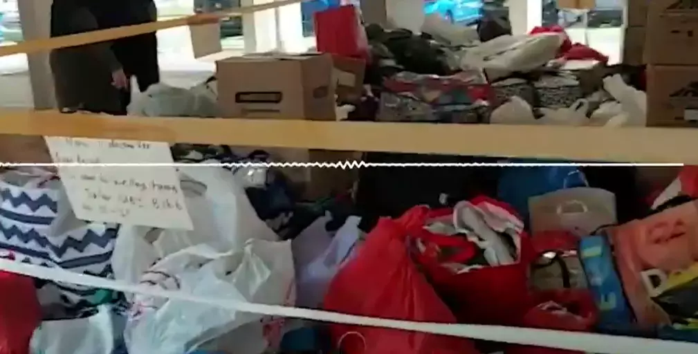 新加坡男子爲馬國募捐,肯請大家不要再捐衣服了