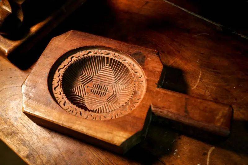 新馬土生華人愛炫富看糕餅模具就知道?帶你了解見微知著的微曆史