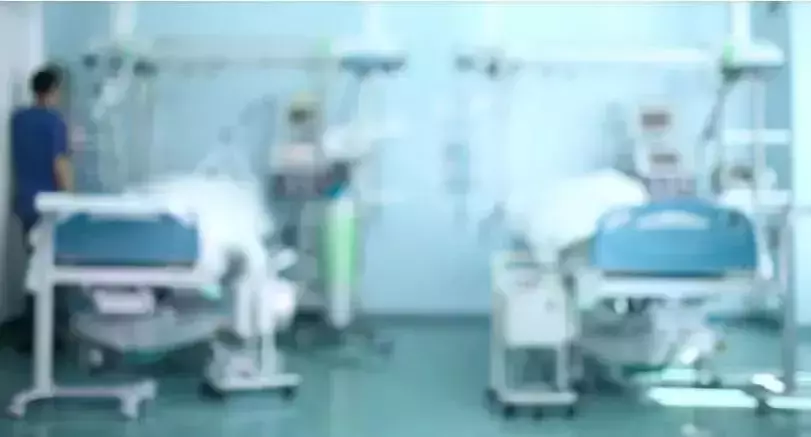 注意，新加坡医院和住院护理设施开始再次禁止访客，将会持续四周