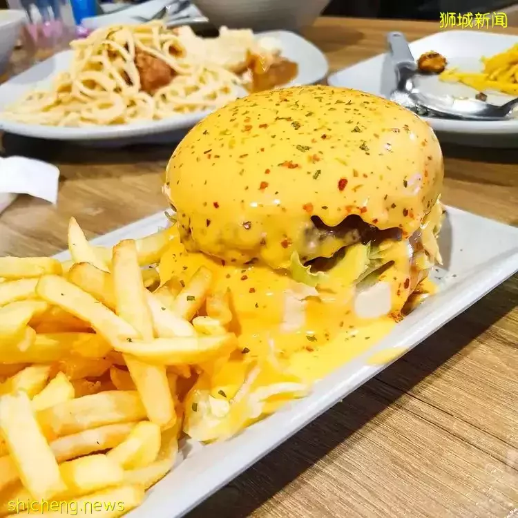 Brostern超大分量的西餐😱满满芝士好诱人!食物卖相很澎湃,$5起吃得到