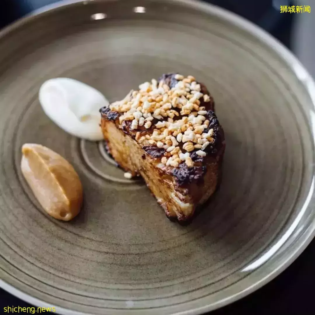 水果寿司+火焰拉面+中式点心下午茶，根本吃不过来