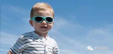 户外遛娃时,如何帮孩子做好防晒