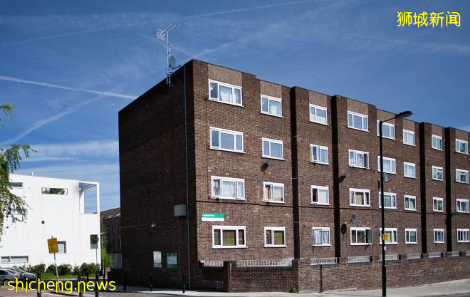 15岁就辍学的少年,竟创办了一家价值约10亿英镑的公司,如今被授予英国终身贵族爵位,光鲜背后,都是无人知晓的努力和坚持