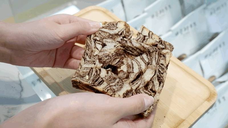 新店開業,老板再加贈送100份!吐司界的愛馬仕新加坡也有了