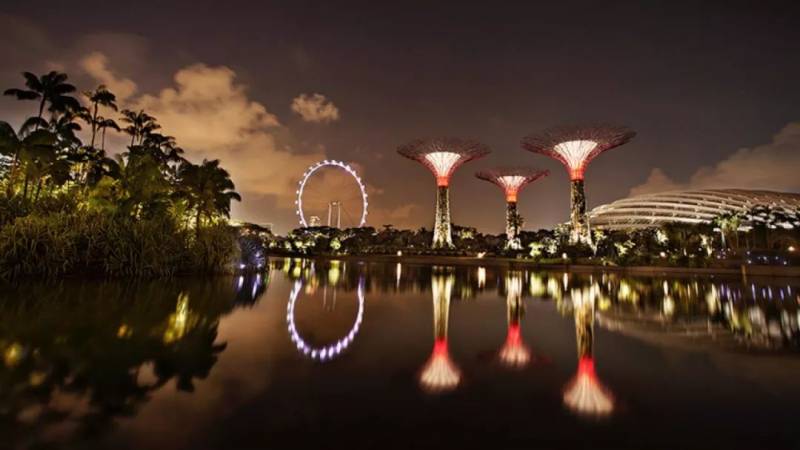 新加坡滨海湾又一新景点！全岛10个看高空美景的浪漫好去处