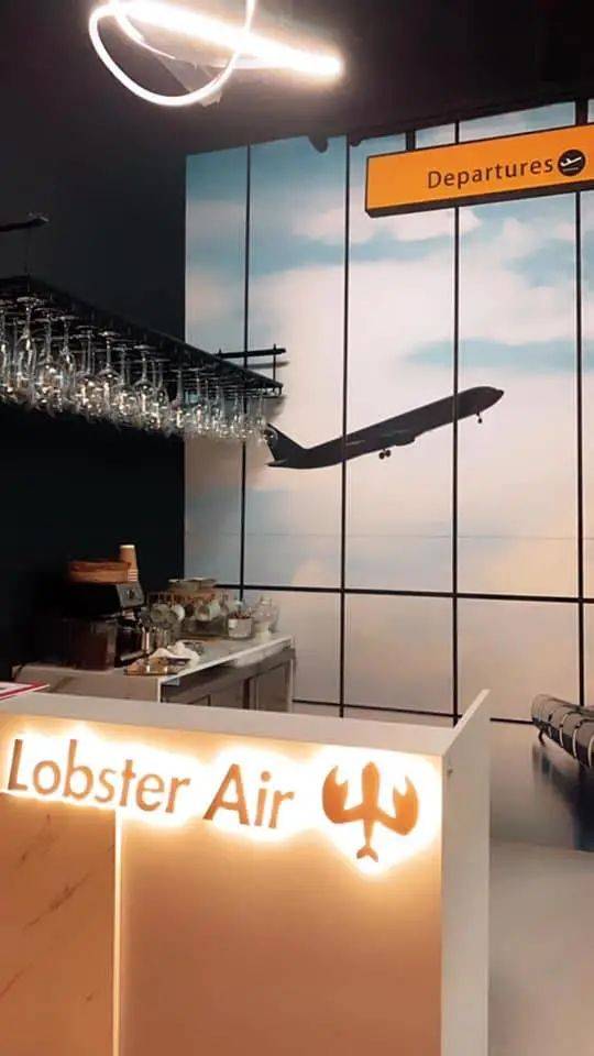 本地又一航空主题餐厅“Lobster Air”！爱吃龙虾的请有序排队登机